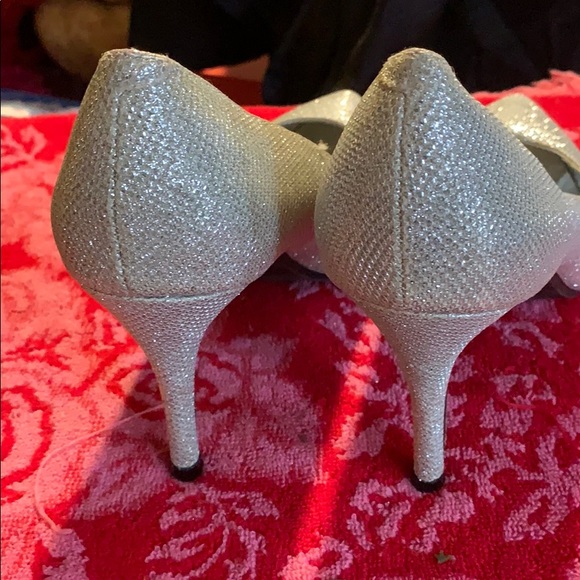 Shoes - Picture 3 of 4